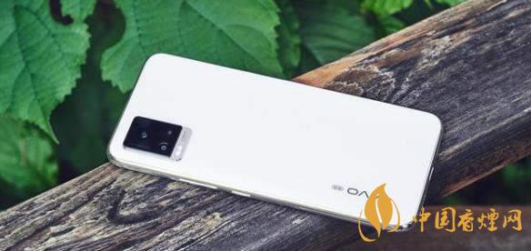 vivoy70s和vivos7哪個好？vivoy70s和vivos7兩款手機參數(shù)對比