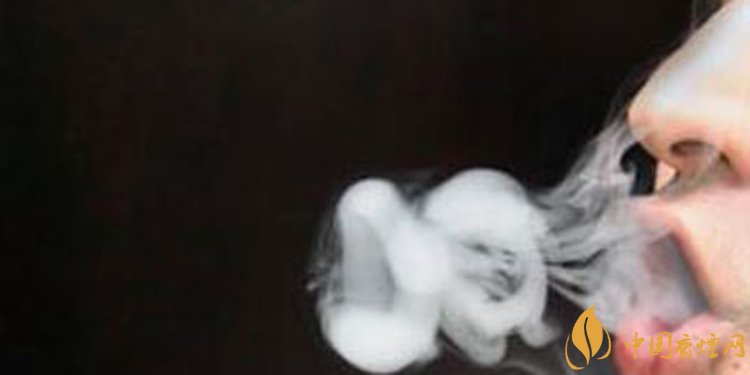 抽煙怎么吐煙圈，吐煙圈是種藝術(shù)