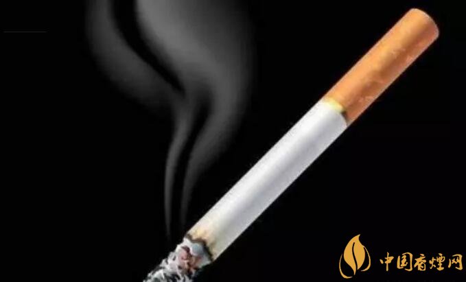 一天抽幾根煙合適，一天一包煙患癌幾率大