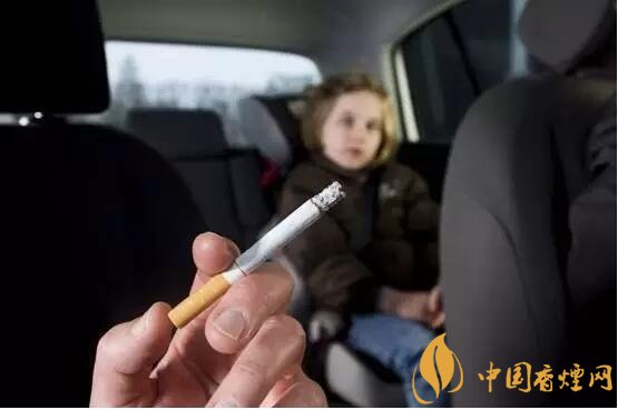 車內(nèi)抽煙更易致癌，車內(nèi)二手煙讓車受傷